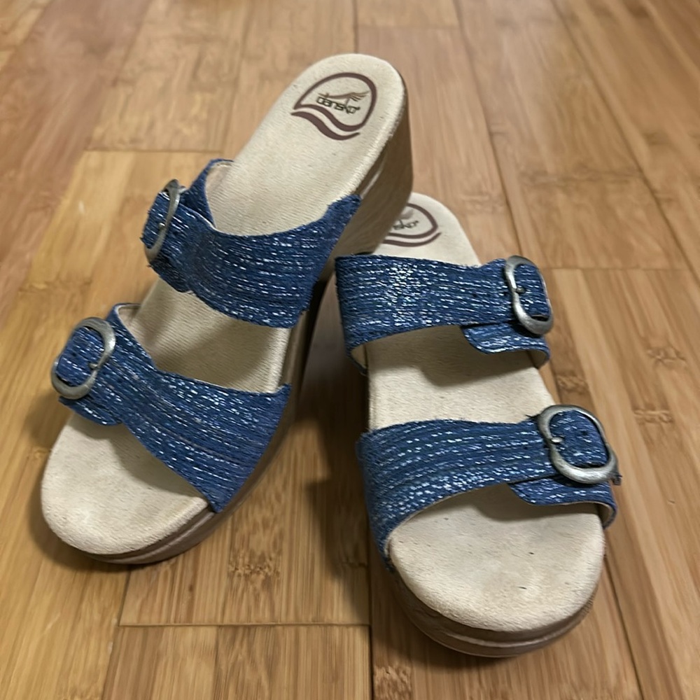 Dansko Sophie Sandal‎ 38 Blue Shimmer Slip On Open Toe